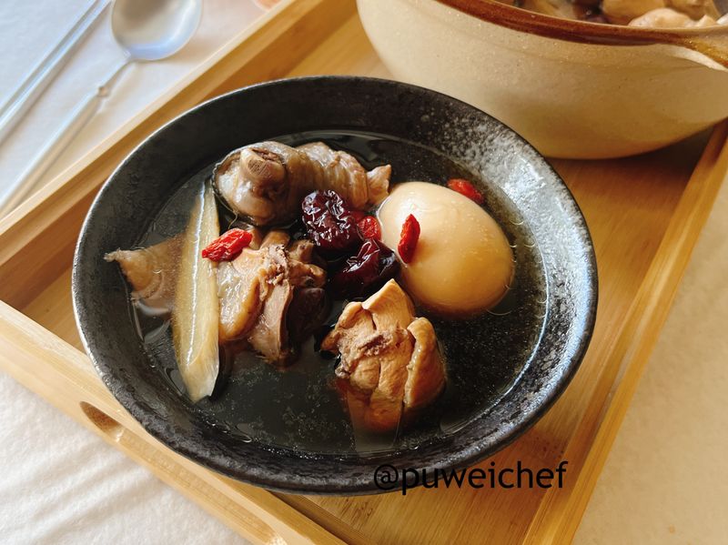 四物藥膳雞湯