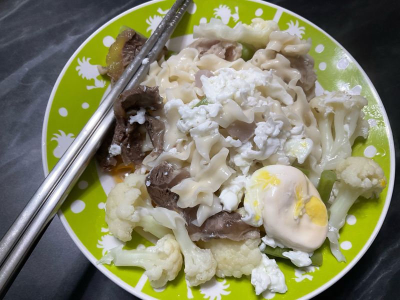 牛肉拌麵