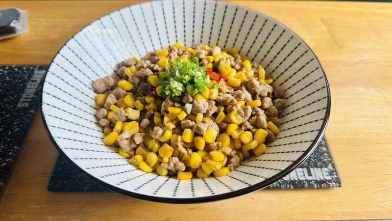 玉米炒肉末