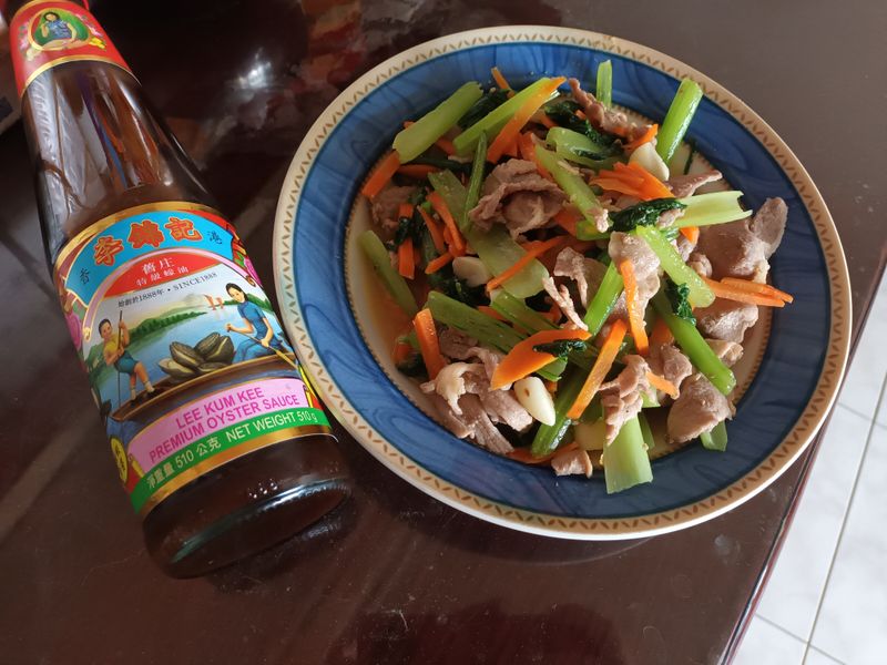 油菜炒肉片