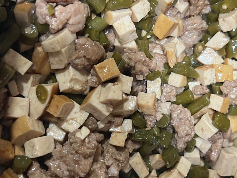 酸豆炒肉末
