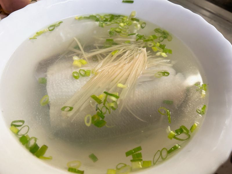 虱目魚肚湯