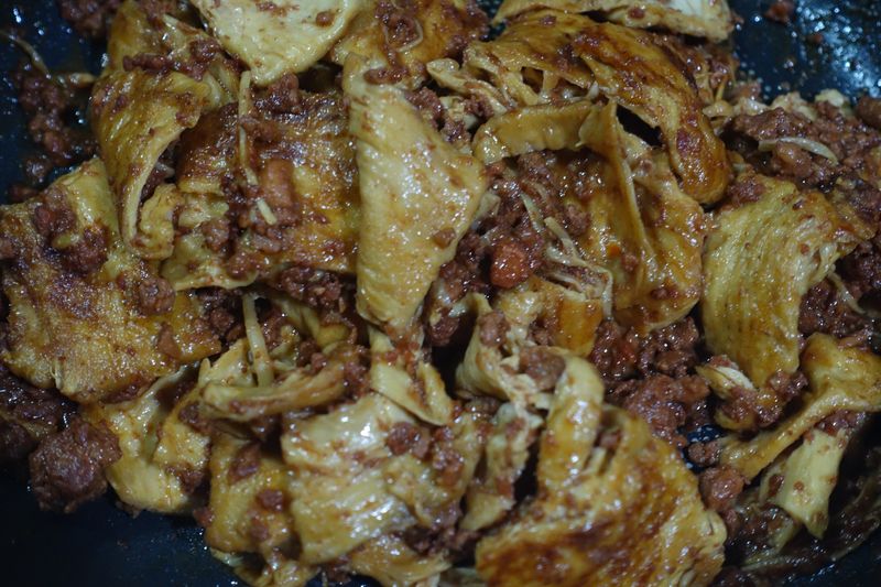 肉醬炒豆包