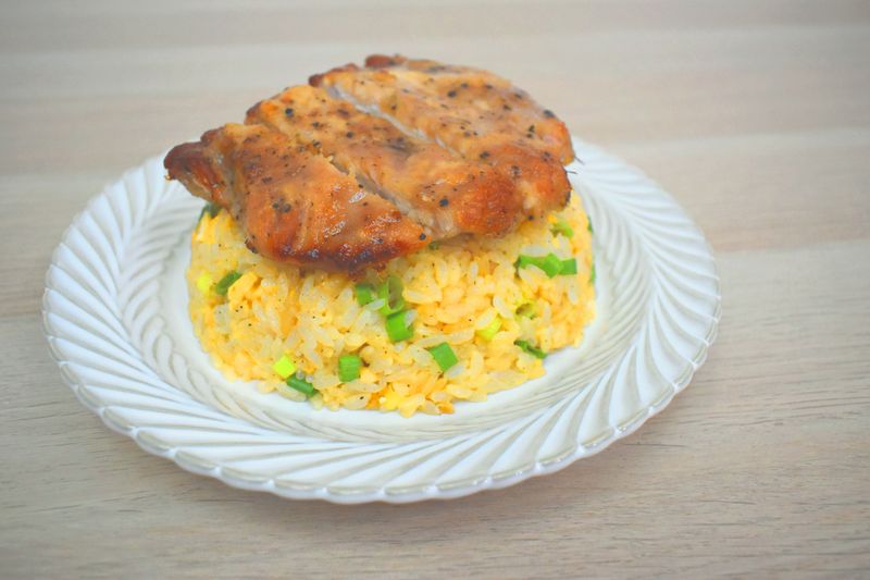 排骨蛋炒飯
