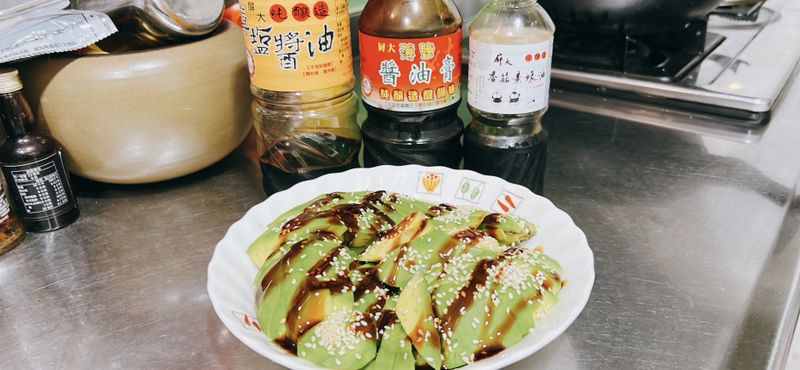 減脂必備的超級食物~簡單好吃的酪梨沙西米