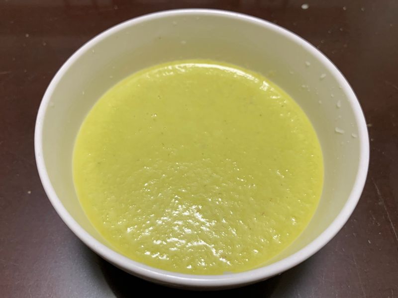 酪梨布丁牛奶