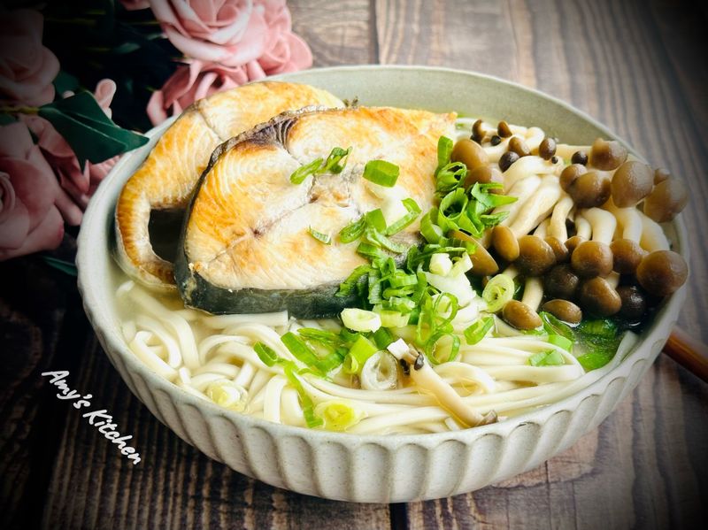 颱風天吃什麼-湯麵