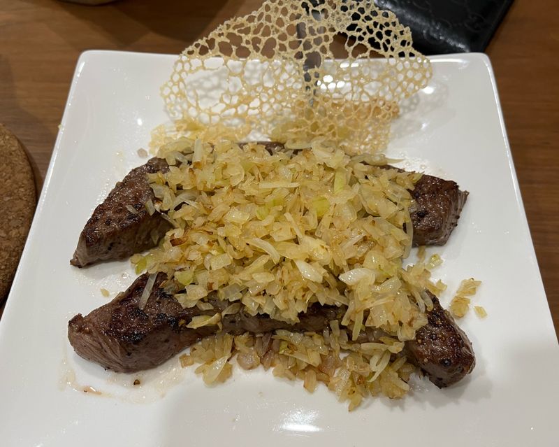 夏里亞賓牛排