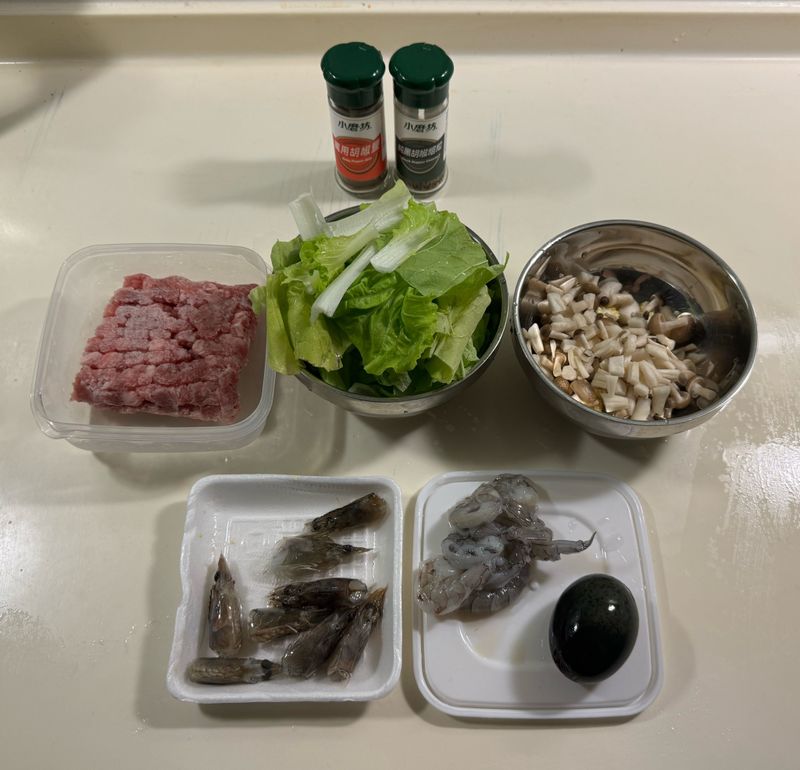 皮蛋海鮮粥