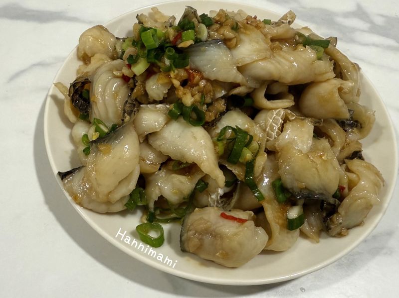 蒜香魚片