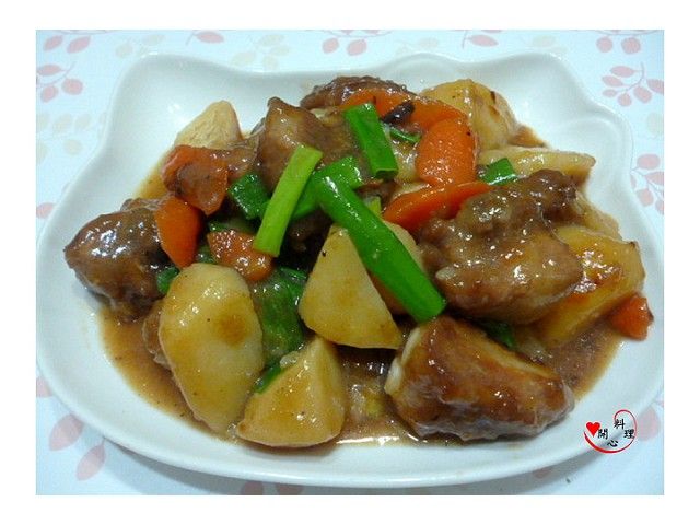 [李錦記舊庄特級蠔油125週年]蠔薯燒豬小排