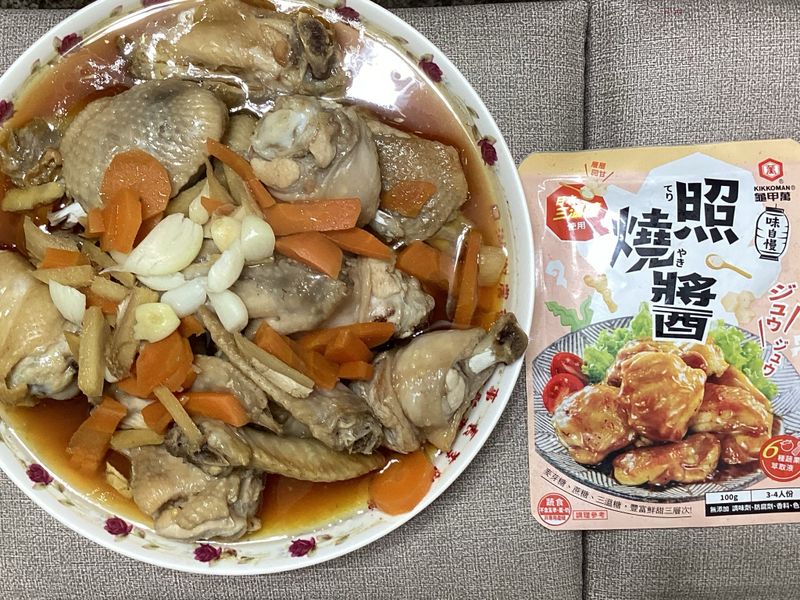 龜甲萬味自慢–照燒醬|滷雞翅。