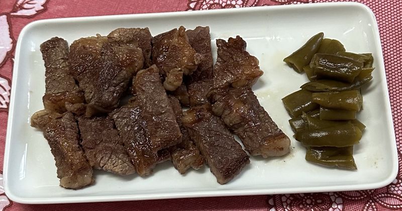 剝皮辣椒牛