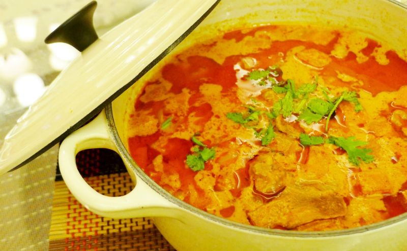 泰式椰香紅咖哩雞肉~