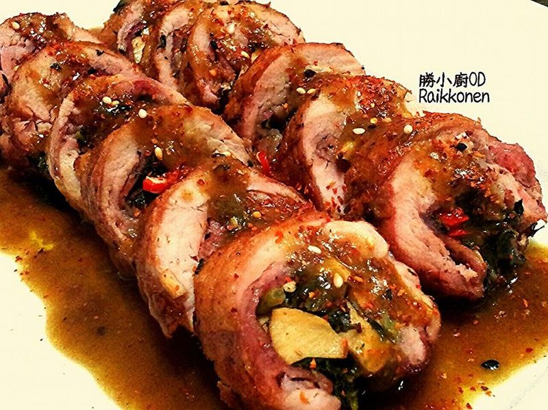 雪裡紅雞肉捲佐咖哩醬
