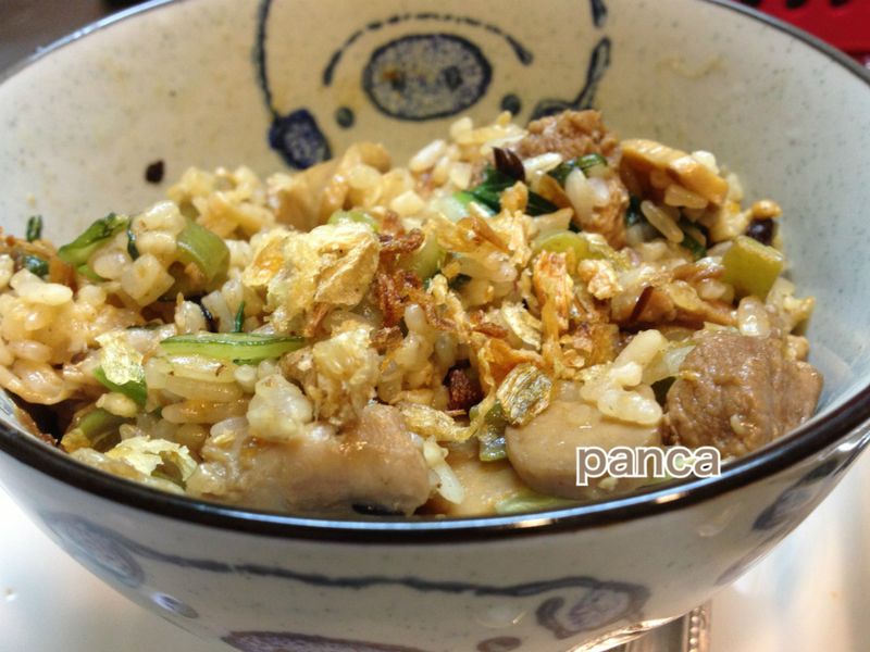 薑麻油雞蓉炒飯【便當料理】。胖卡瘦不了食譜