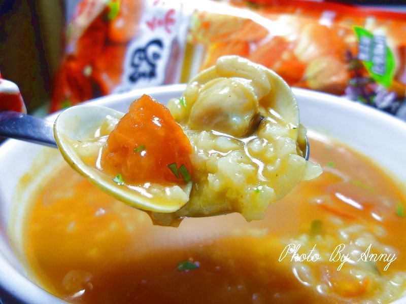 蕃茄蛤蜊砂鍋粥 [可果美蕃茄鍋高湯]