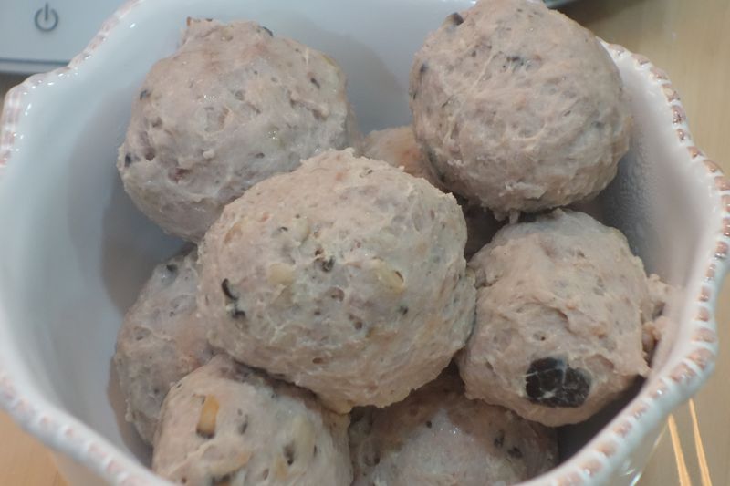 手工自製 香菇貢丸 示範影音