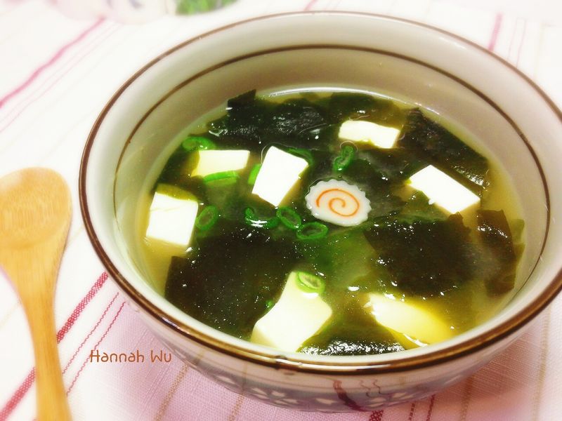 豆腐海帶芽味噌湯
