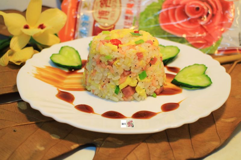 火腿蛋炒三色米飯【博客原味條狀火腿】