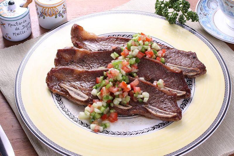 <湯瑪仕幸福食堂> 香煎牛小排佐番茄沙沙