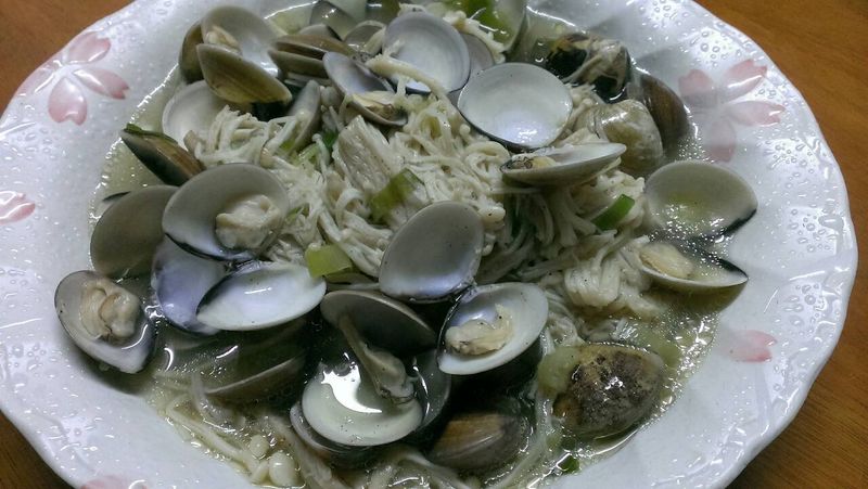 蛤蠣炒金針菇