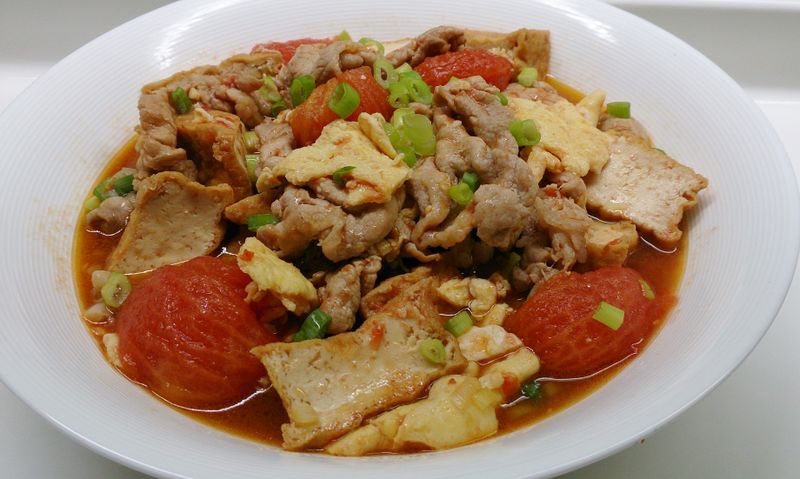 沖繩風番茄炒油豆腐