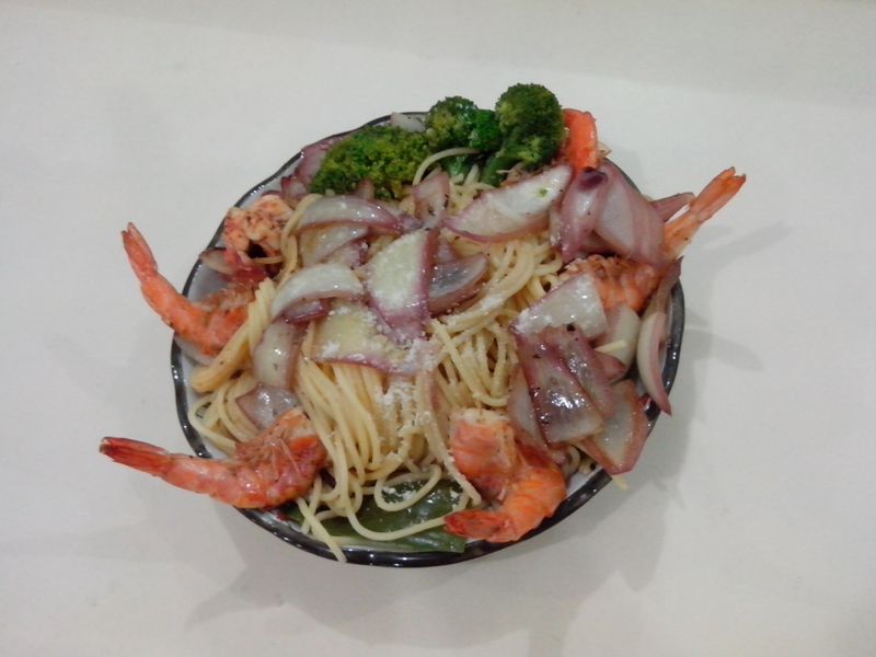 "洪修料理食宴室"紅酒洋蔥海鮮義大利麵