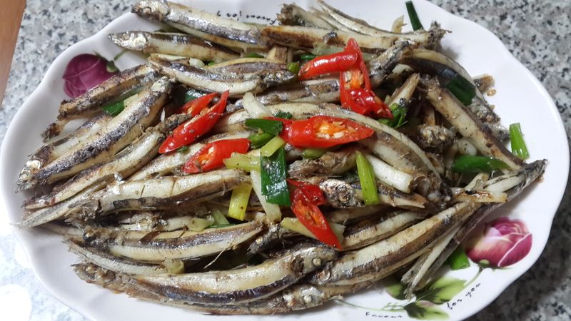 蔥爆椒鹽丁香魚