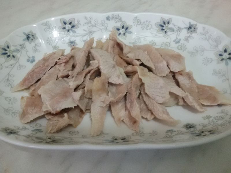 軟嫩不乾澀的水煮肉