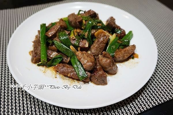 超簡單料理-蔥爆牛肉條
