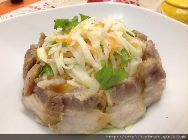 鹹豬肉佐皎白筍絲