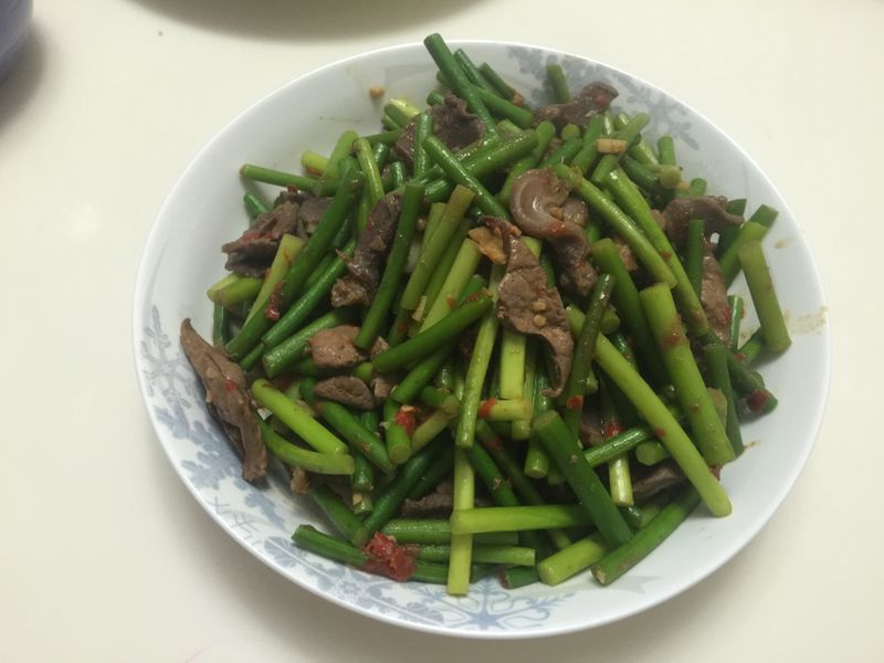 蒜苔炒火雞雜【曾太】