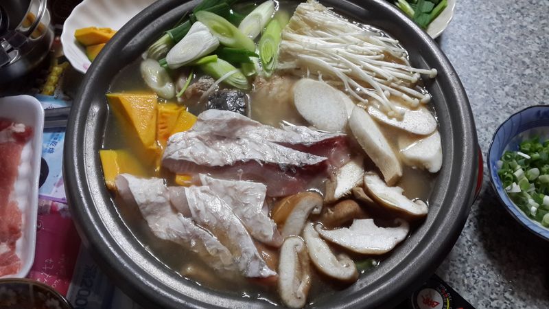 沙茶烏魚魚片火鍋(火鍋系列)