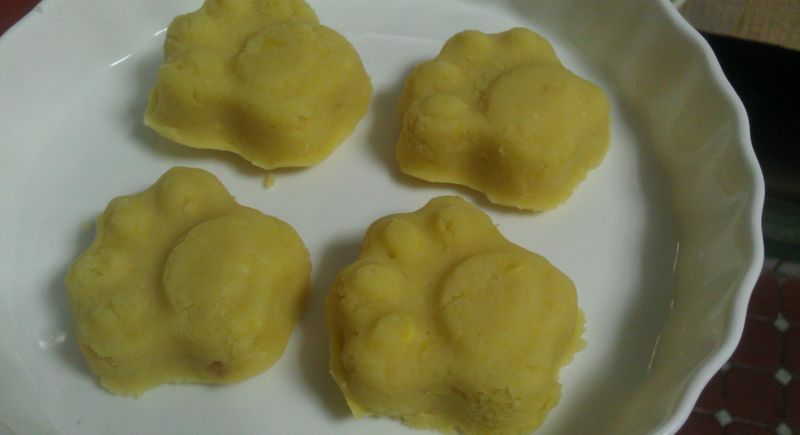 [電鍋料理]熊掌綠豆糕
