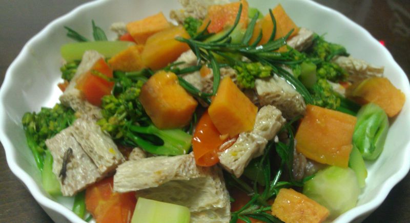 [輕食料理]紅酒迷迭香蔬食